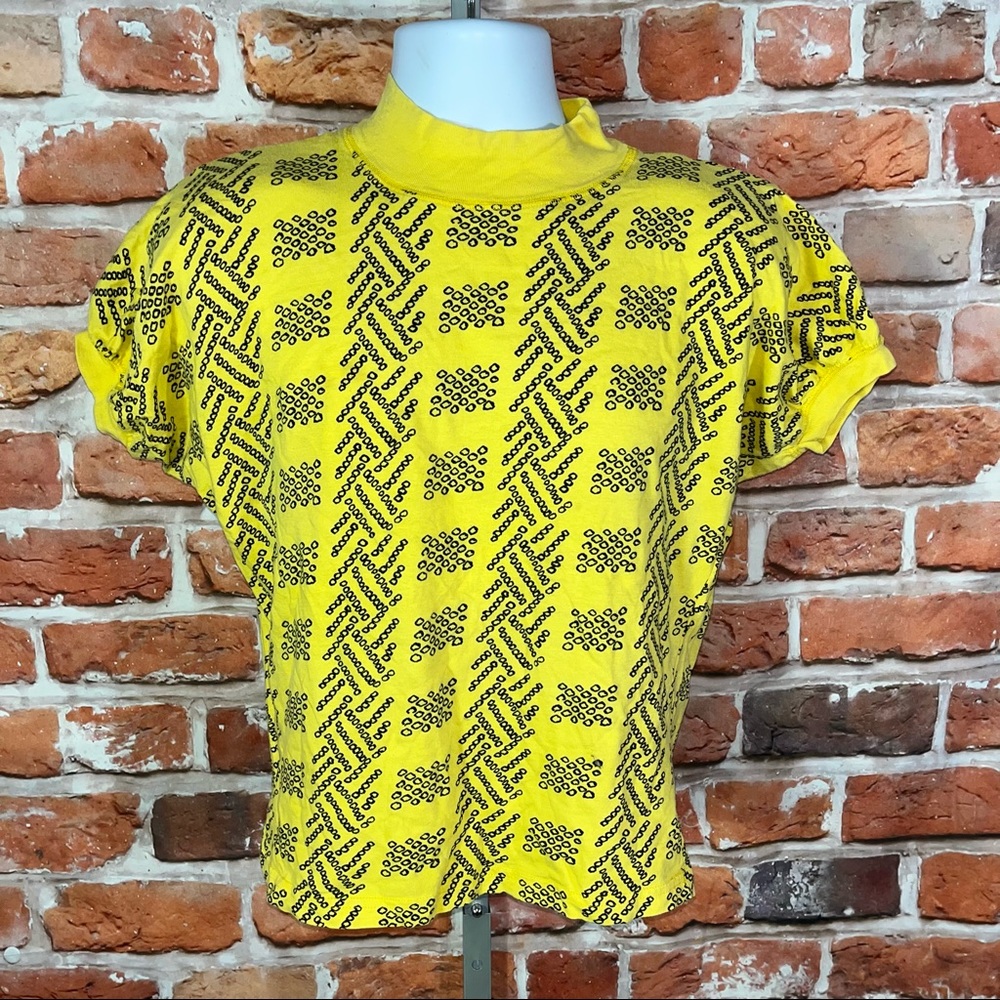 Wacky vintage yellow shirt small with all over print